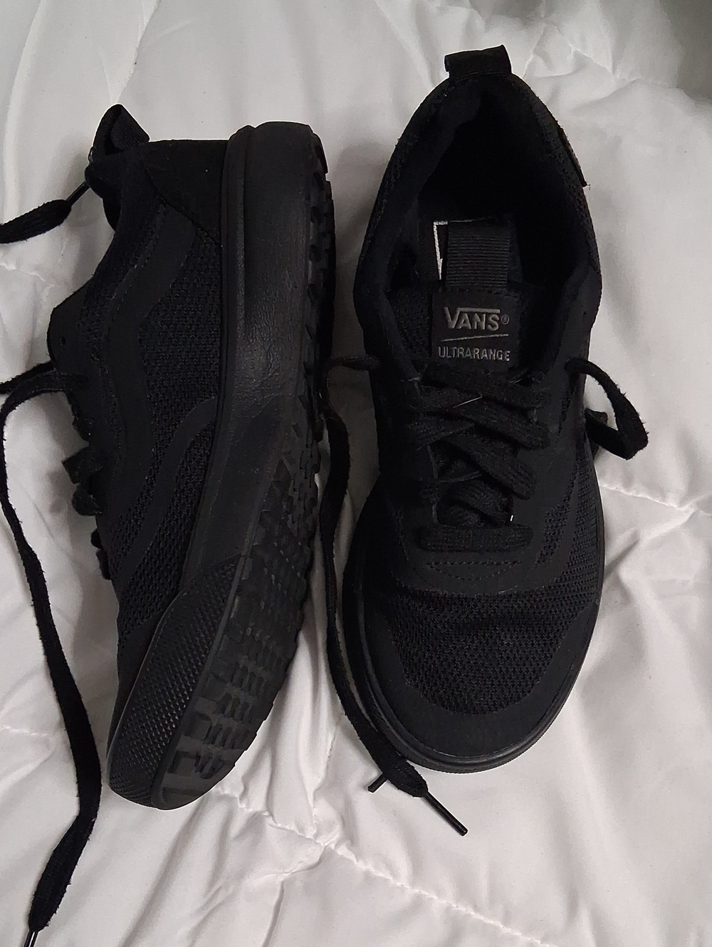 Vans Ultrarange Men's Black Athletic Sneakers